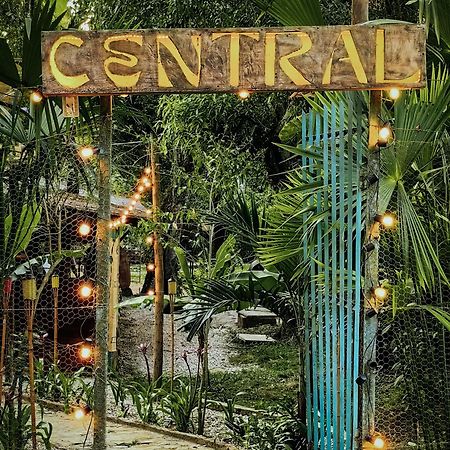 فندق Central مينسا المظهر الخارجي الصورة