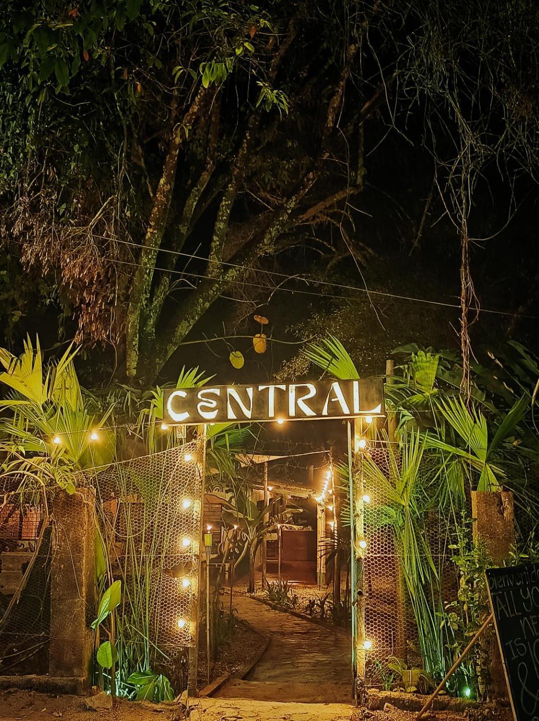 فندق Central مينسا المظهر الخارجي الصورة